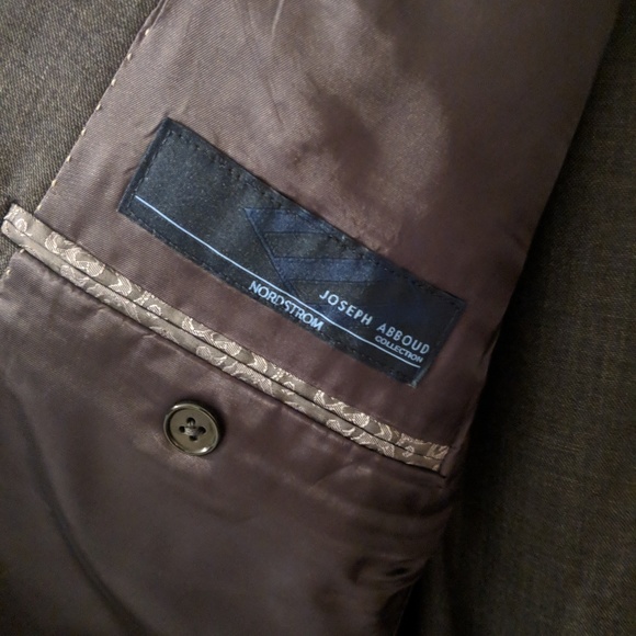 Joseph Abboud Charcoal Suit 44R